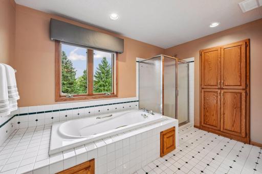 15370 80th Place N, Maple Grove, MN 55311