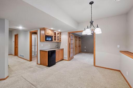 15370 80th Place N, Maple Grove, MN 55311