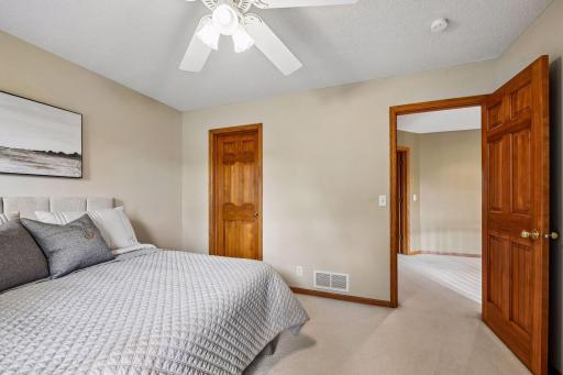 15370 80th Place N, Maple Grove, MN 55311