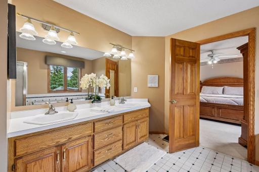 15370 80th Place N, Maple Grove, MN 55311