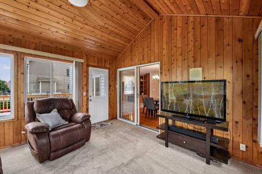 15370 80th Place N, Maple Grove, MN 55311