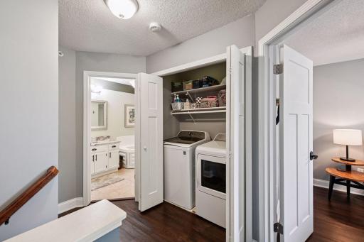 18185 Warbler Lane, Eden Prairie, MN 55346