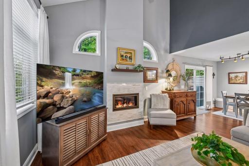 18185 Warbler Lane, Eden Prairie, MN 55346