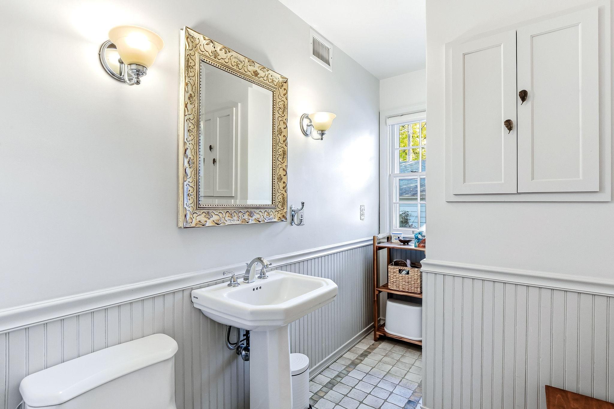 21-web-or-mls-5745-12th-Ave-21.jpg
