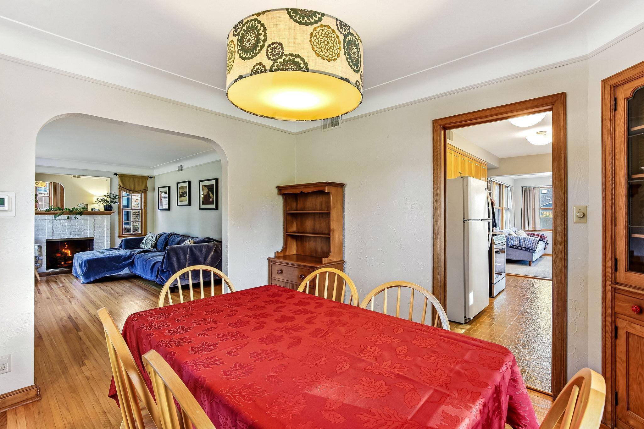 11-web-or-mls-5745-12th-Ave-11.jpg