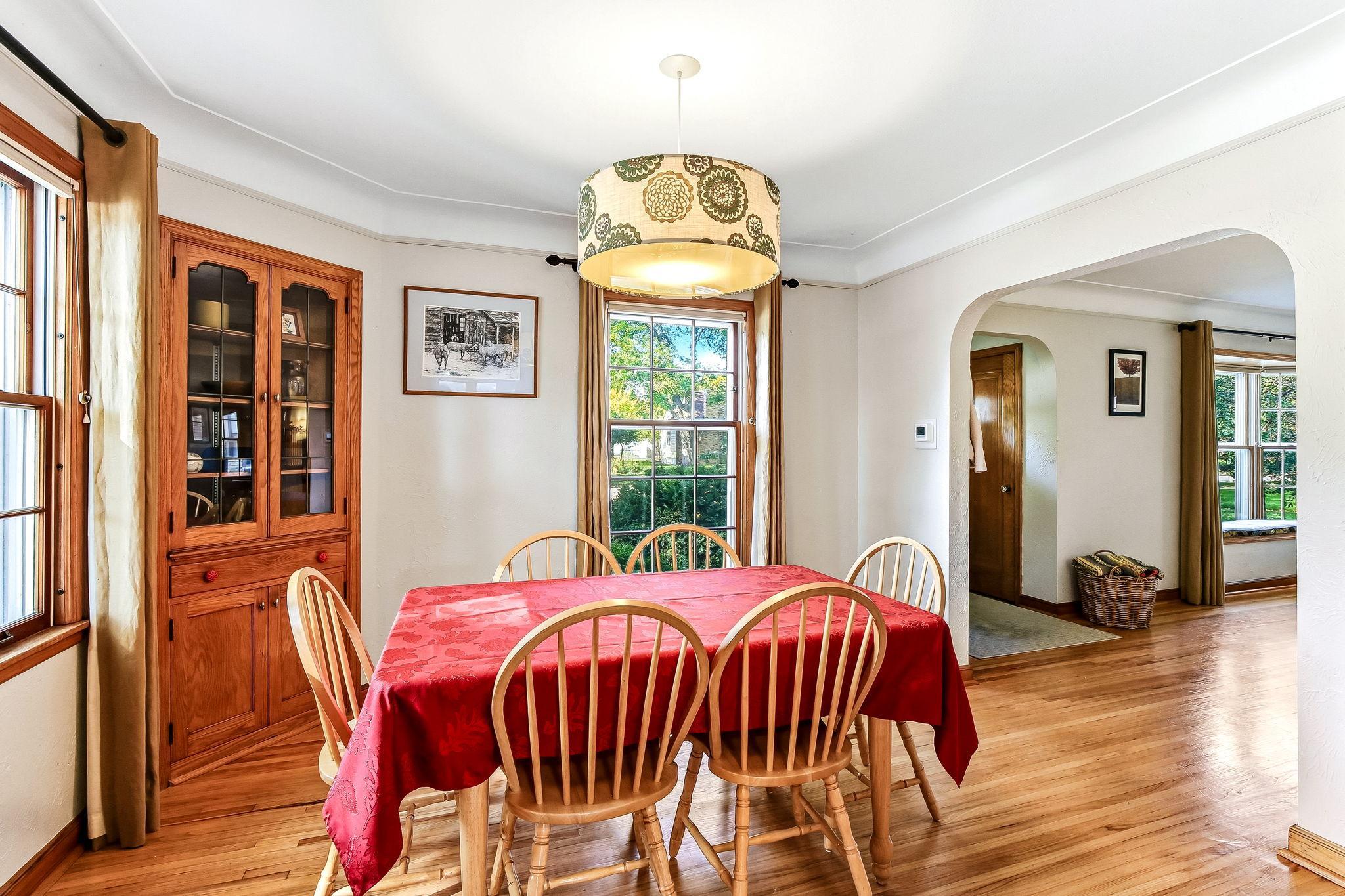 10-web-or-mls-5745-12th-Ave-10.jpg