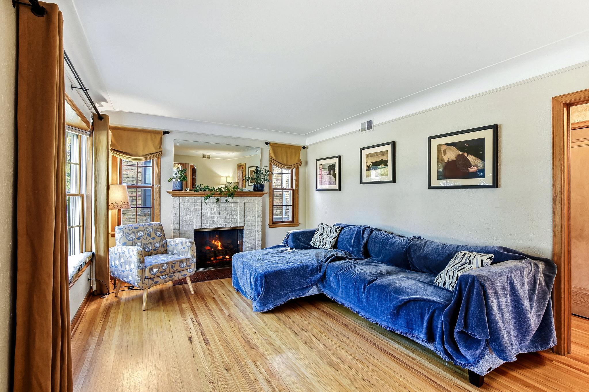 5-web-or-mls-5745-12th-Ave-05.jpg
