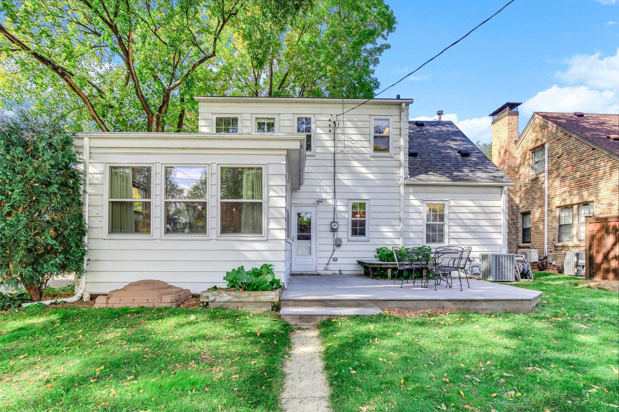 44-web-or-mls-5745-12th-Ave-44.jpg