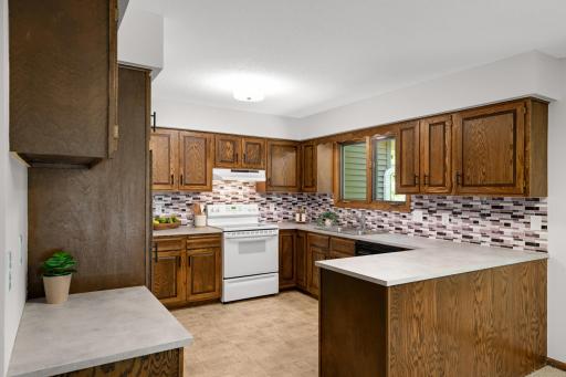 6775 W 192nd Avenue, Eden Prairie, MN 55346