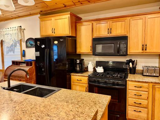 37742 N Eagle Lake Road, Battle Lake, MN 56515