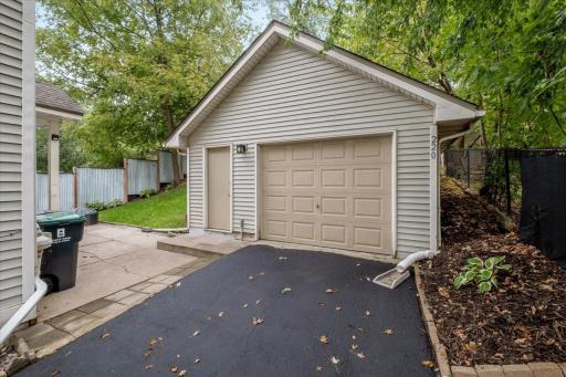 220 Baker Street E, Saint Paul, MN 55107