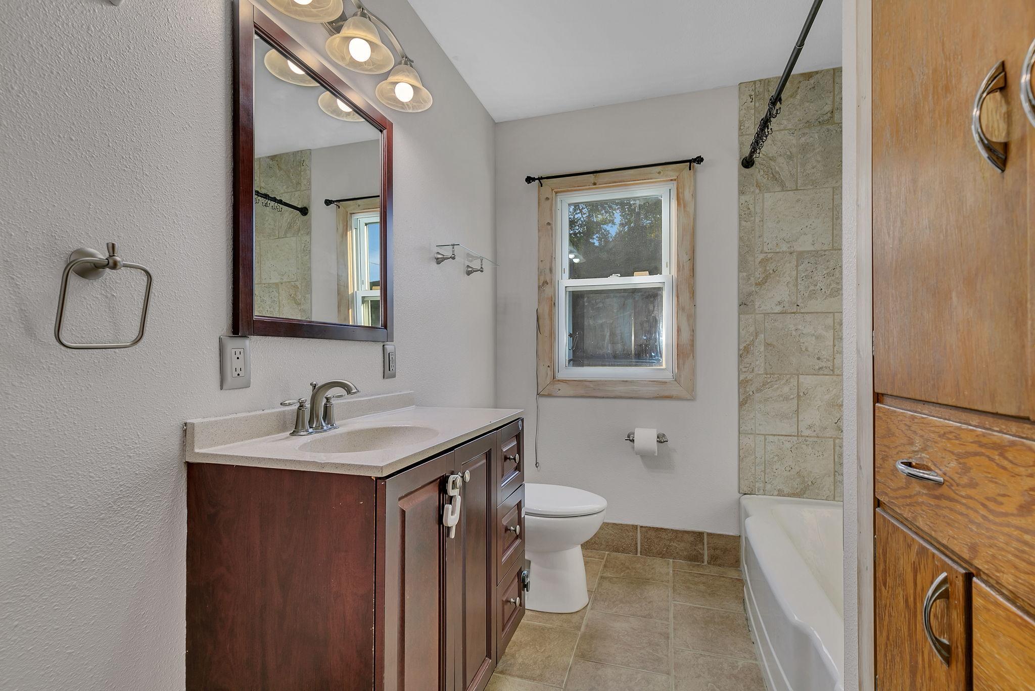 Full bath main floor