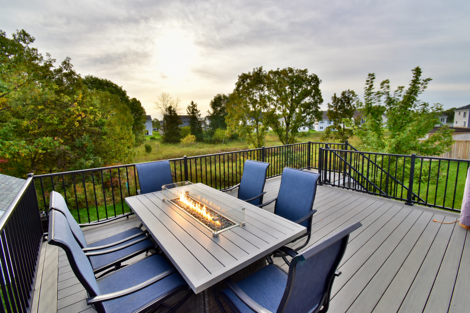 relax on your amazing deck with beautiful views