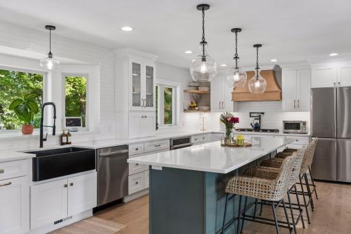 2312 Sheridan Hills Road, Wayzata, MN 55391
