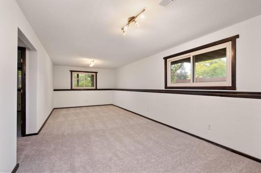 1294 105th Avenue NW, Coon Rapids, MN 55433