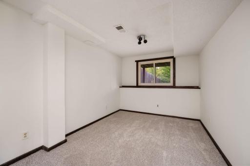 1294 105th Avenue NW, Coon Rapids, MN 55433