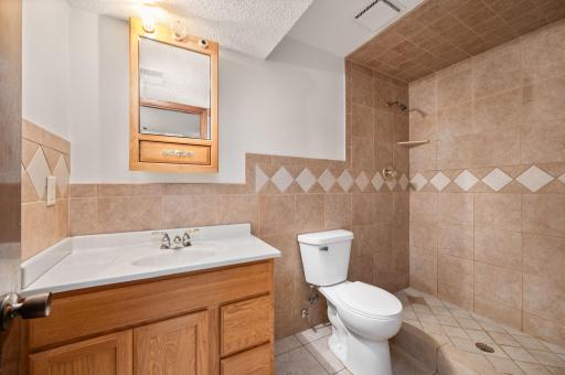 1294 105th Avenue NW, Coon Rapids, MN 55433