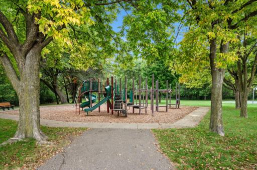 1294 105th Avenue NW, Coon Rapids, MN 55433