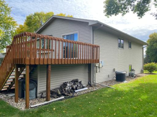 1760 48th Avenue NE, Willmar, MN 56201