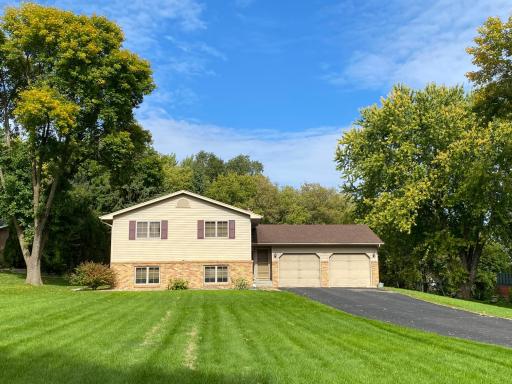 1760 48th Avenue NE, Willmar, MN 56201