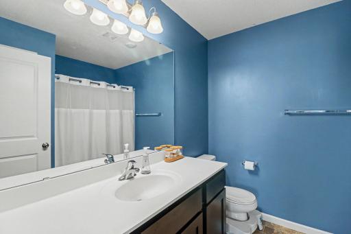 1304 Mulberry Avenue NE, Montgomery, MN 56069
