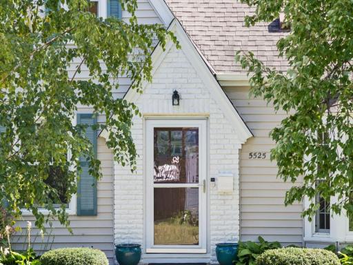 5525 Upton Avenue S, Minneapolis, MN 55410