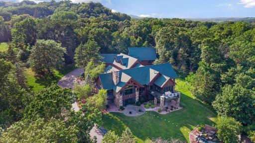 2534 Stagecoach Trail S, Afton, MN 55001