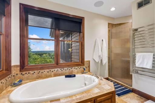 2534 Stagecoach Trail S, Afton, MN 55001