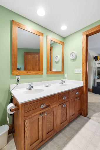 3445 31st Avenue S, Minneapolis, MN 55406