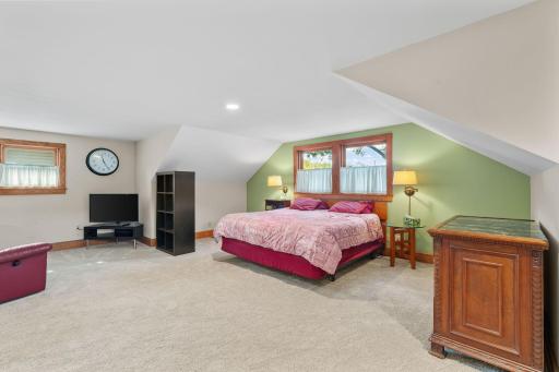 3445 31st Avenue S, Minneapolis, MN 55406