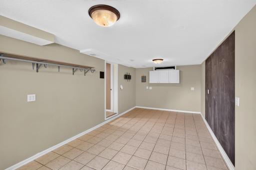 13905 Steven Road, Burnsville, MN 55337