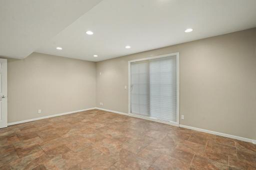 3174 Lexington Avenue N, Shoreview, MN 55126