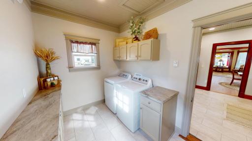 202 Broadway S, Alden, MN 56009