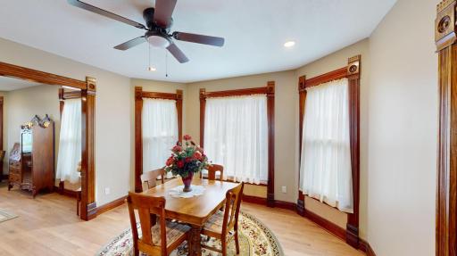 202 Broadway S, Alden, MN 56009