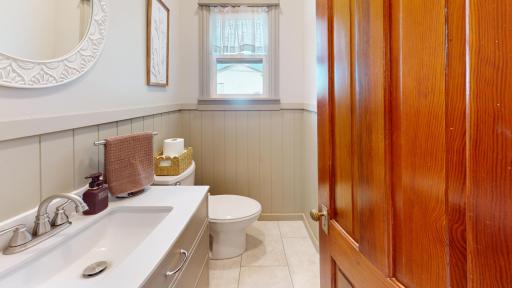 202 Broadway S, Alden, MN 56009