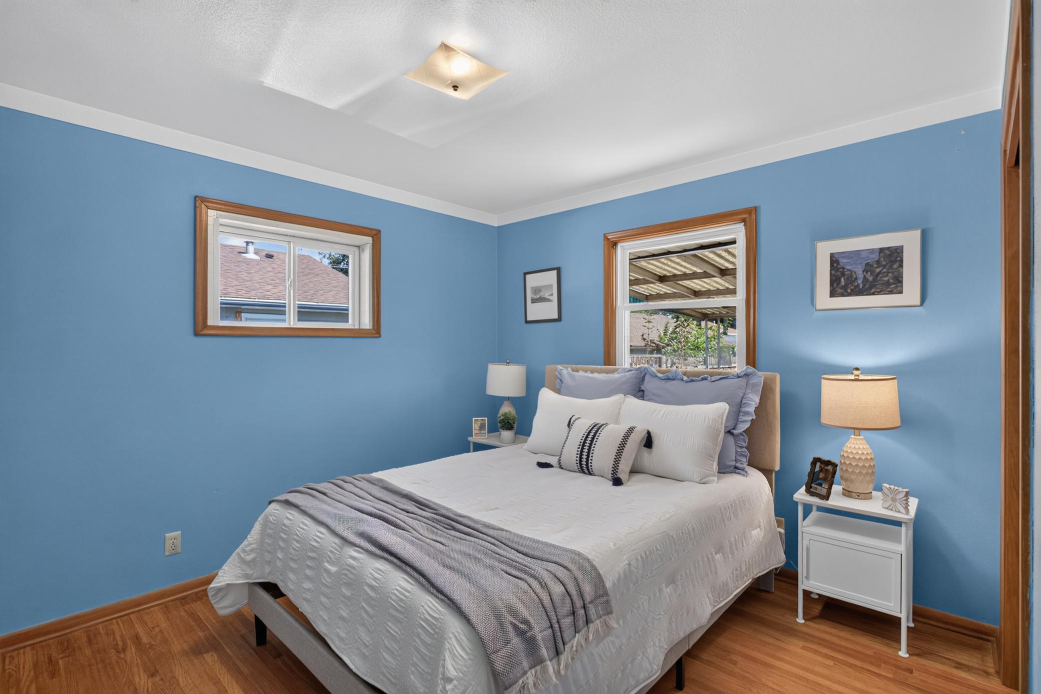 Main level: bedroom 1