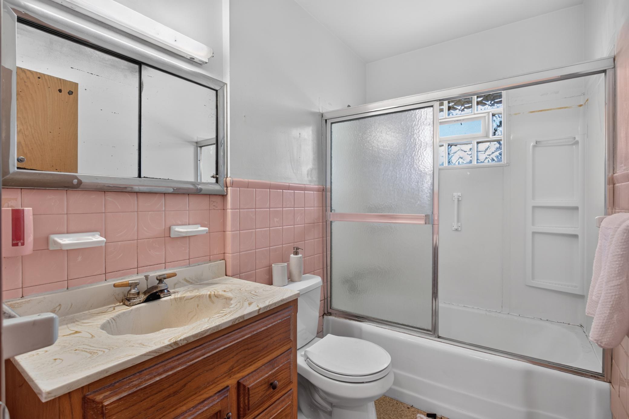 Main level: full bathroom