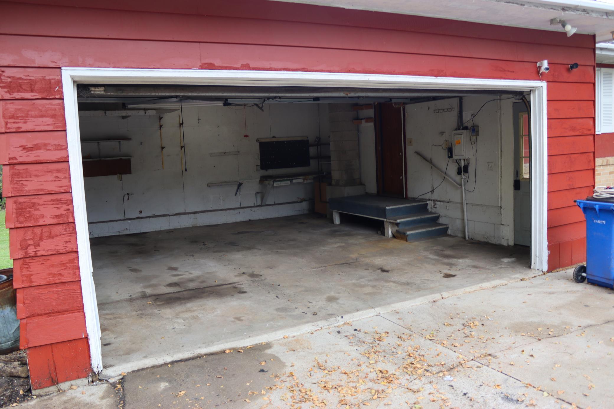 Attached Garage