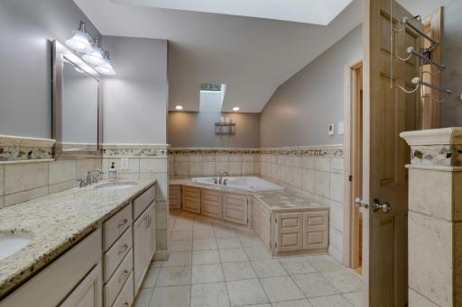 3508 Silver Lake Road NE, Saint Anthony, MN 55418