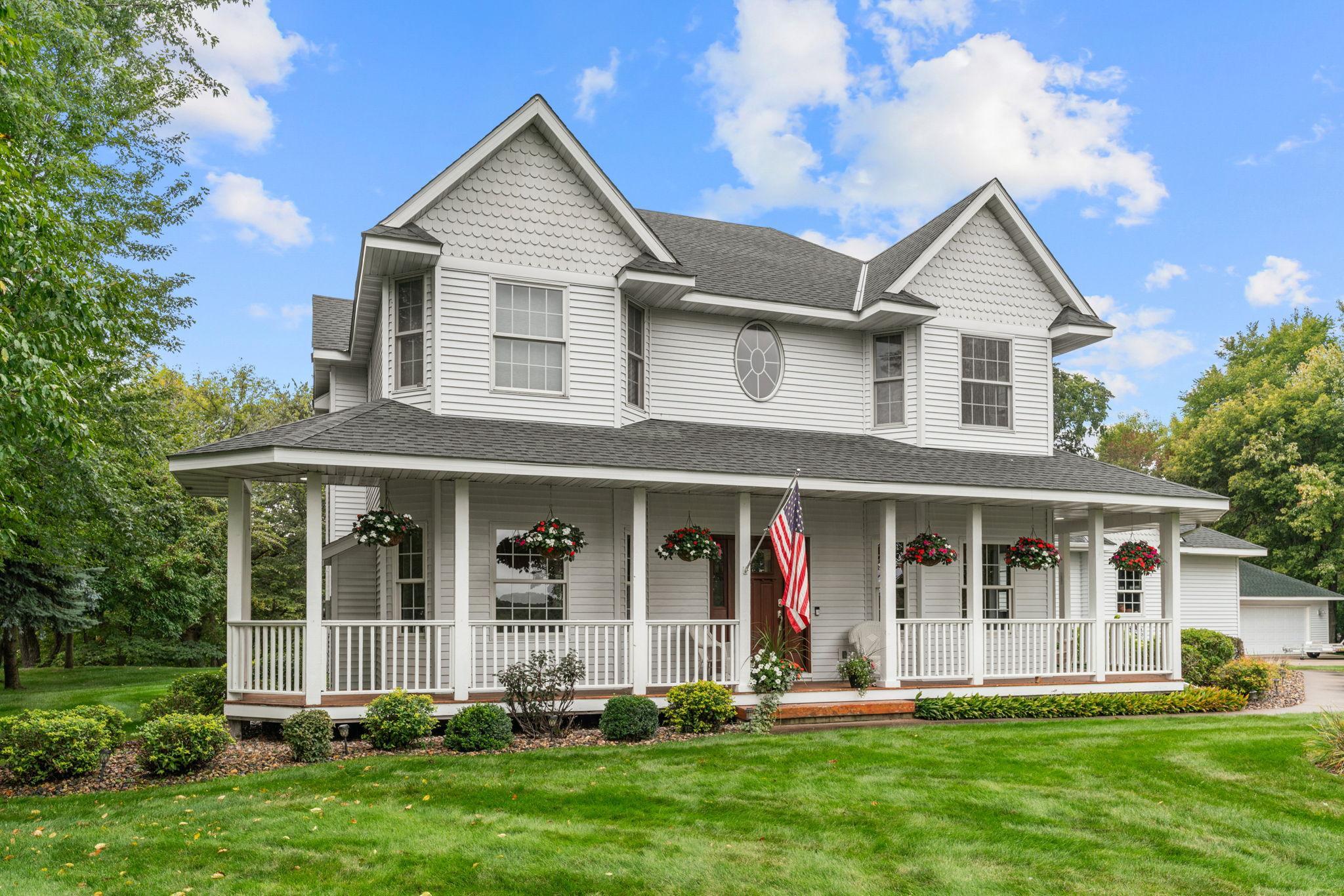 5-web-or-mls-16850 172nd St SE-5.jpg