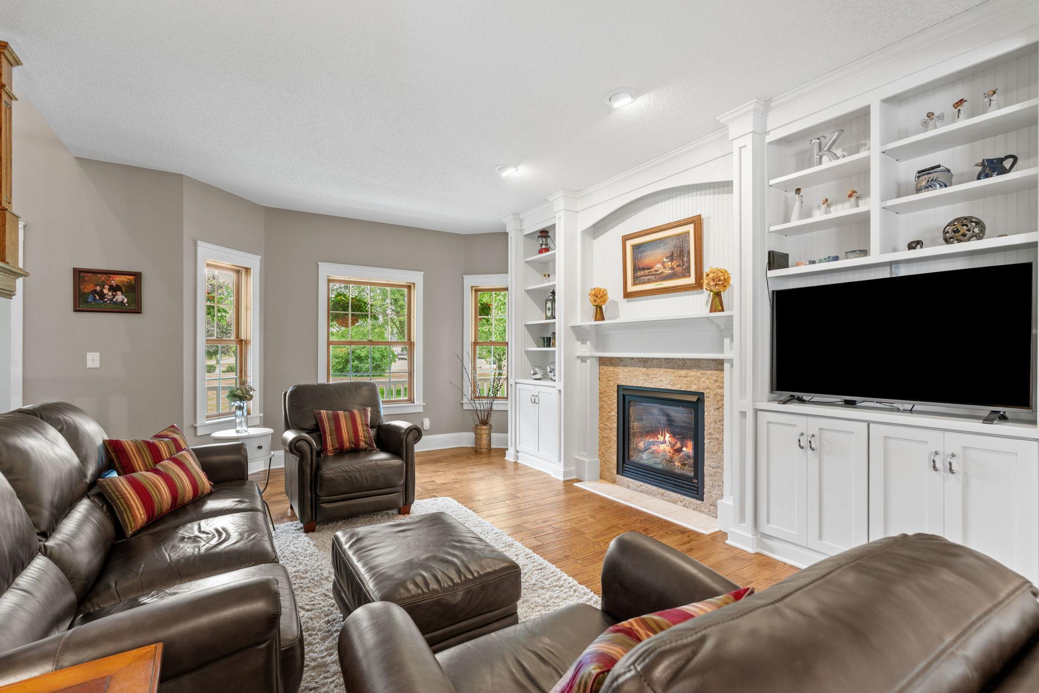 37-web-or-mls-16850 172nd St SE-37.jpg