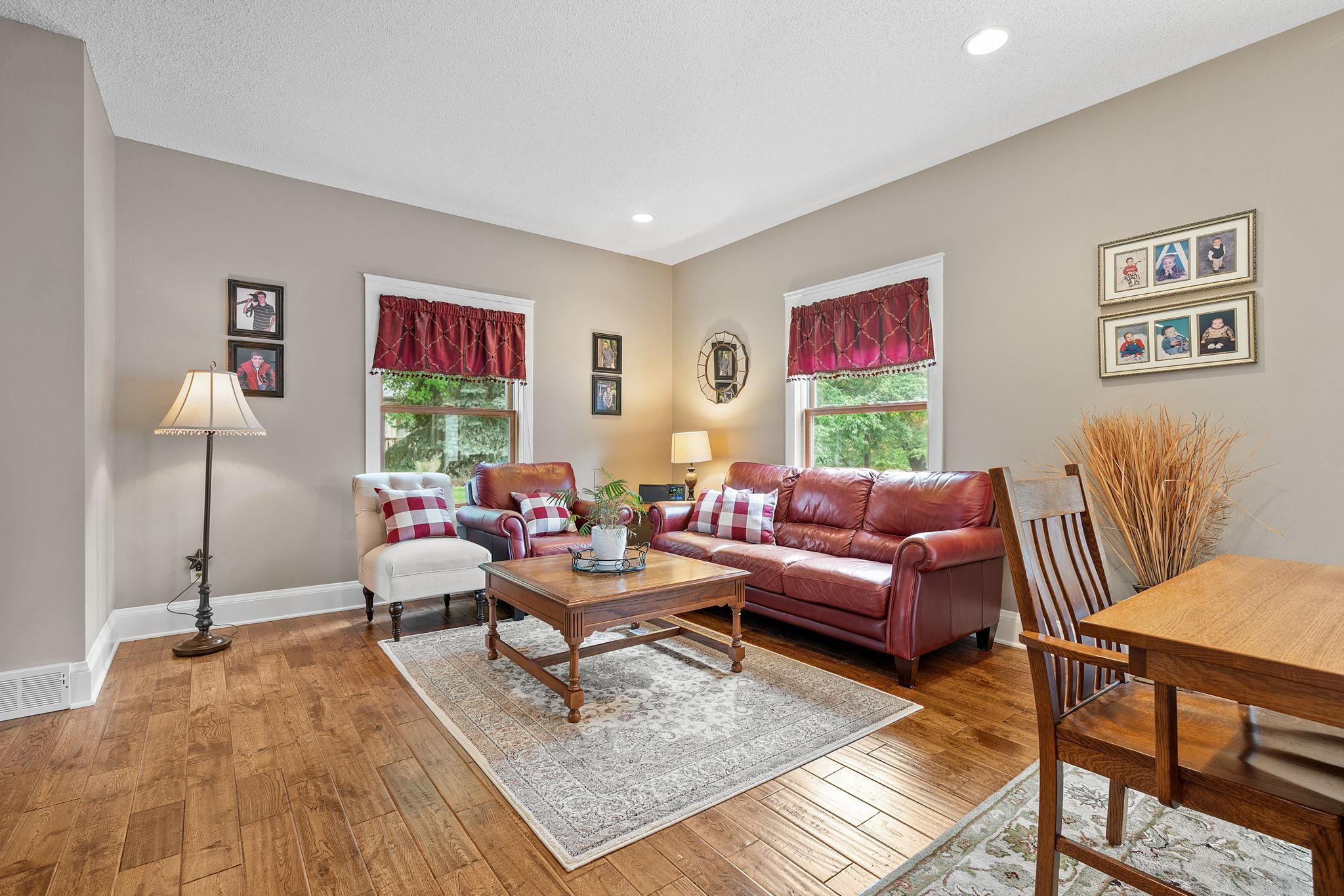 38-web-or-mls-16850 172nd St SE-38.jpg