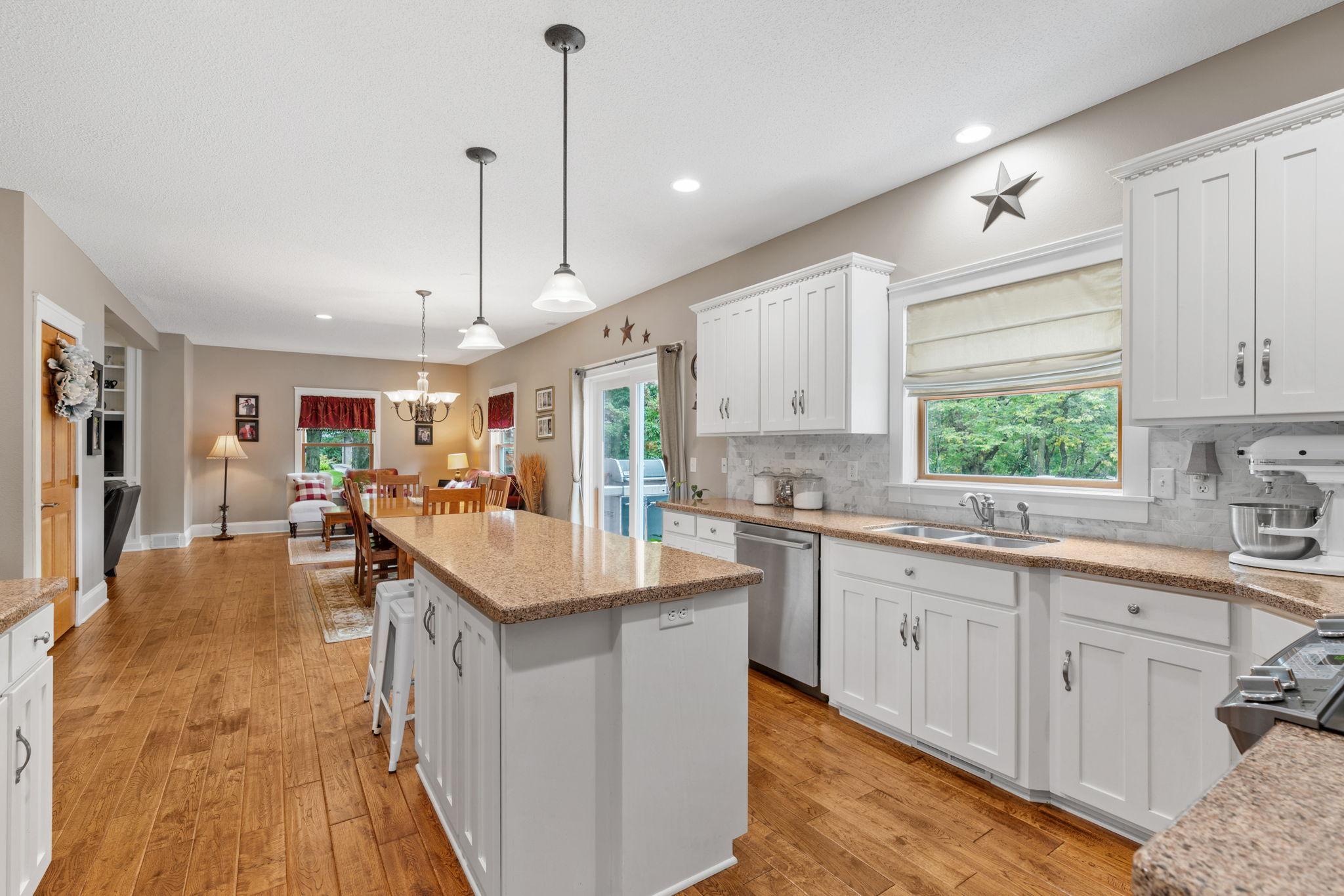 46-web-or-mls-16850 172nd St SE-46.jpg