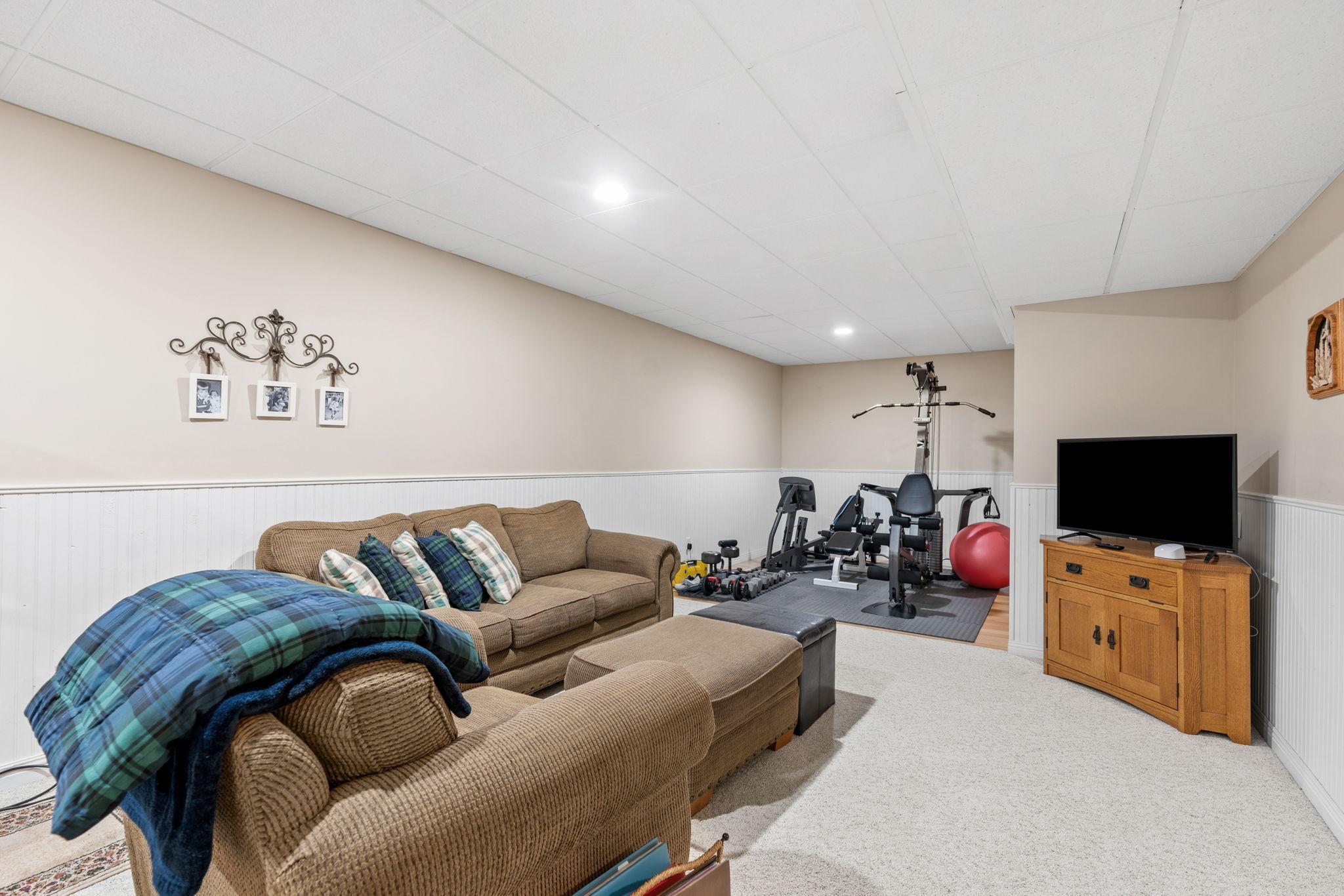 67-web-or-mls-16850 172nd St SE-67.jpg