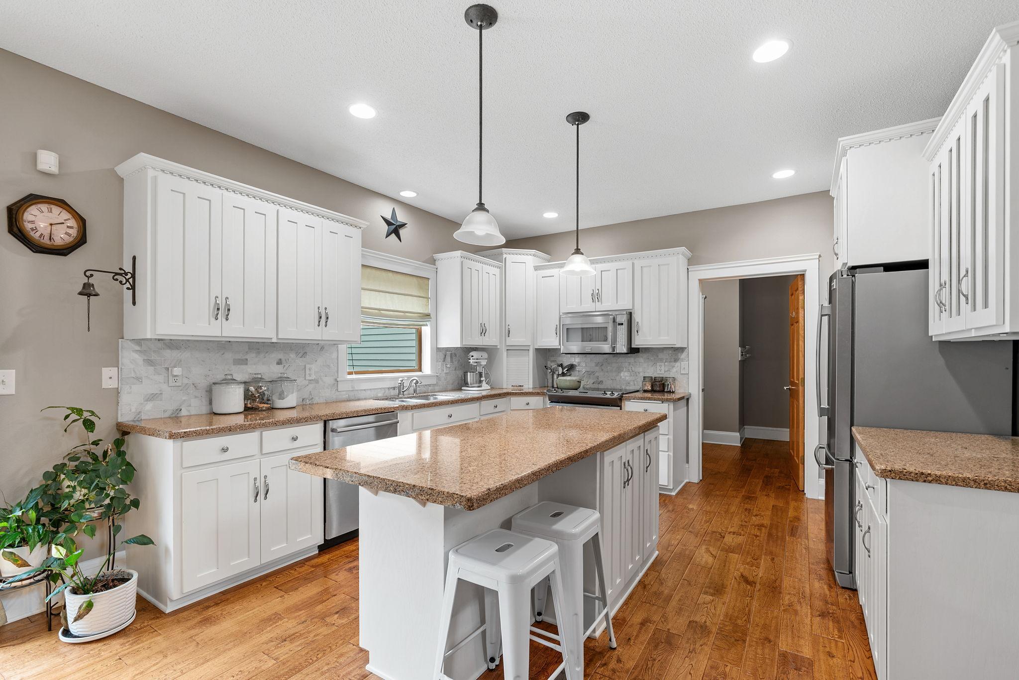 42-web-or-mls-16850 172nd St SE-42.jpg