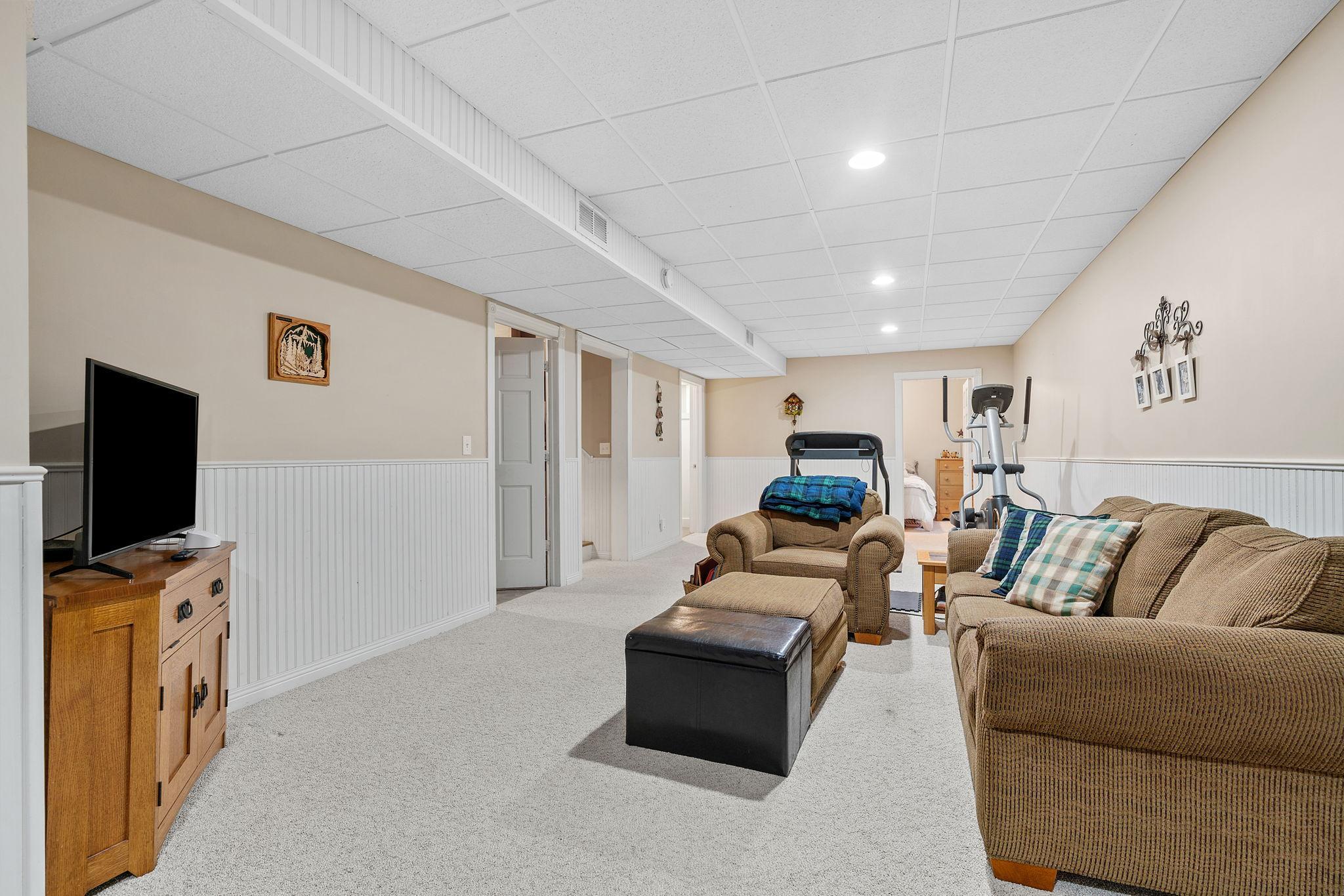 68-web-or-mls-16850 172nd St SE-68.jpg