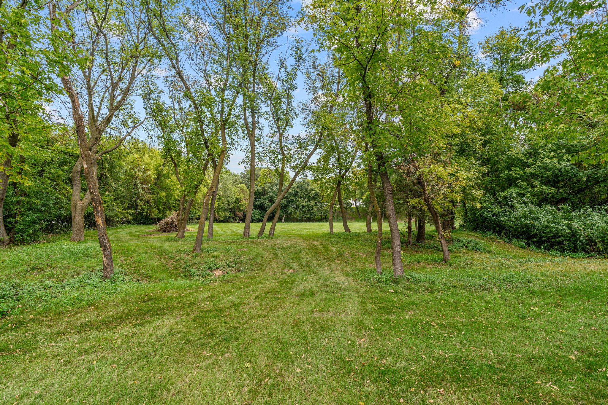 22-web-or-mls-16850 172nd St SE-22.jpg