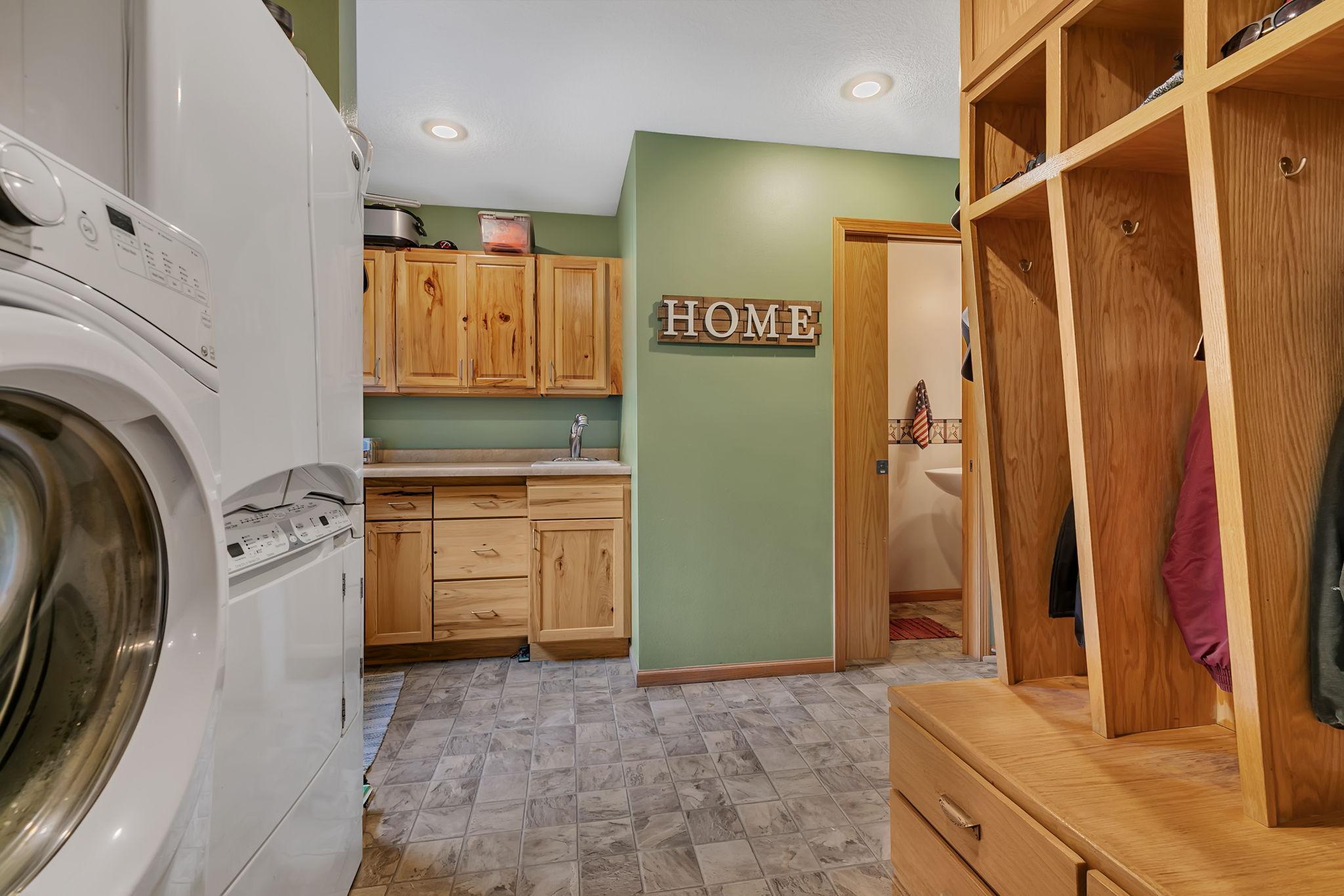 Garage Entry / Laundry