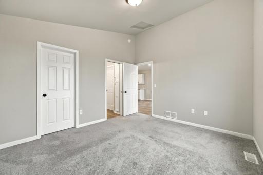 7691 Cub Creek Way, Horace, ND 58047