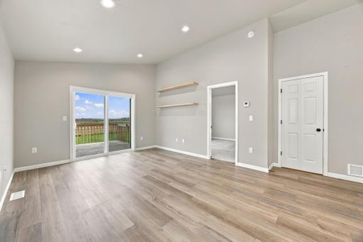 7691 Cub Creek Way, Horace, ND 58047